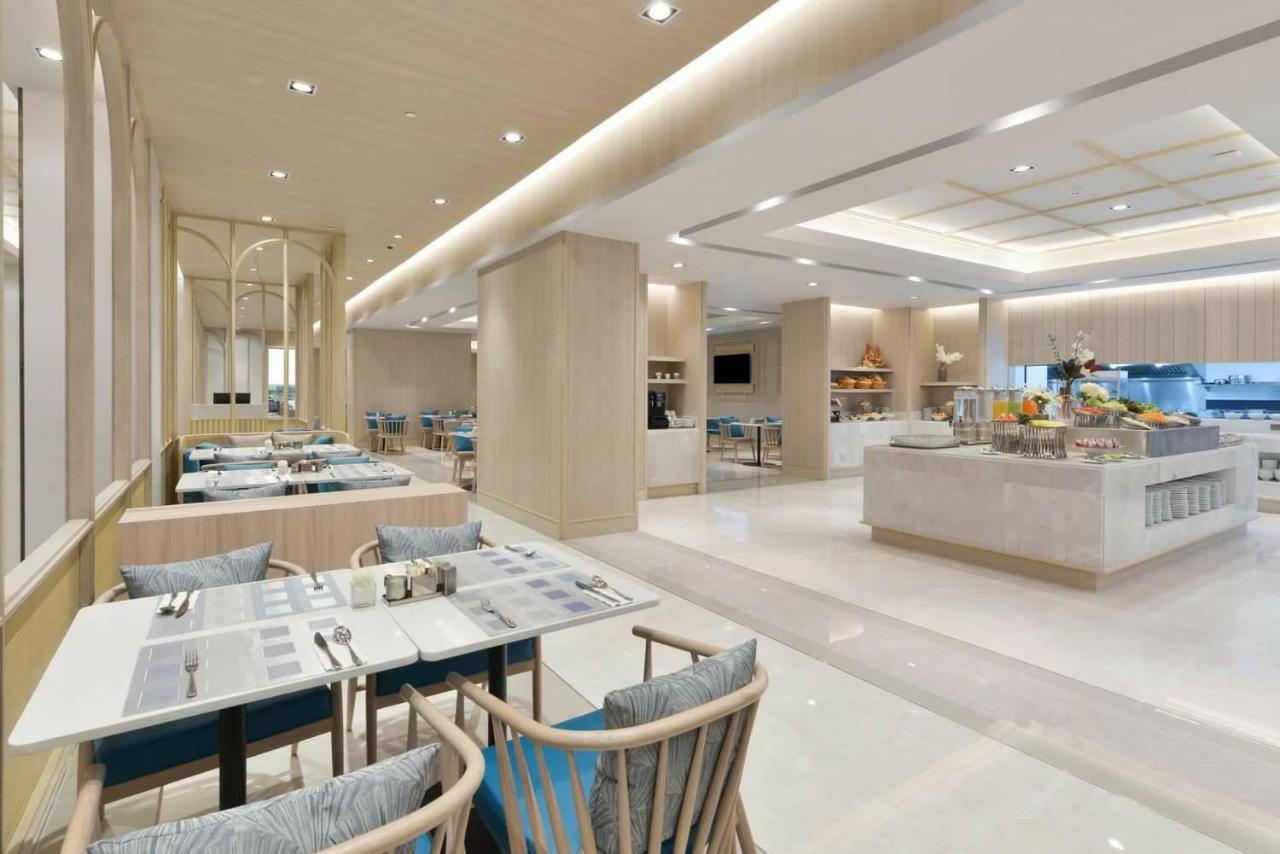 Centre Point Hotel Terminal21 Korat Nakhonratcsaszima Kültér fotó The restaurant