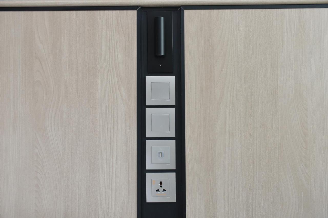 Centre Point Hotel Terminal21 Korat Nakhonratcsaszima Kültér fotó A power strip