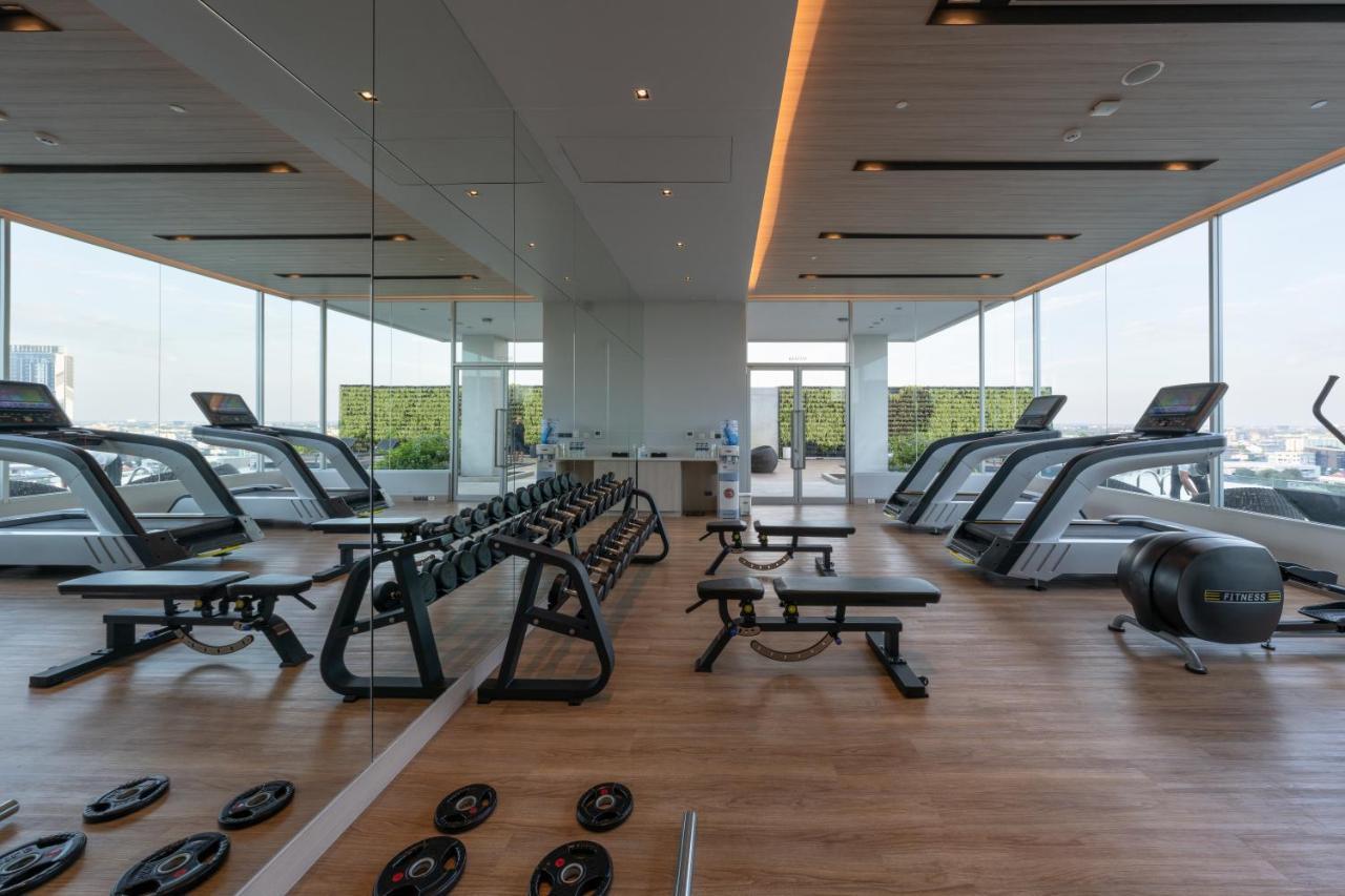 Centre Point Hotel Terminal21 Korat Nakhonratcsaszima Kültér fotó The gym at the 101 Tower