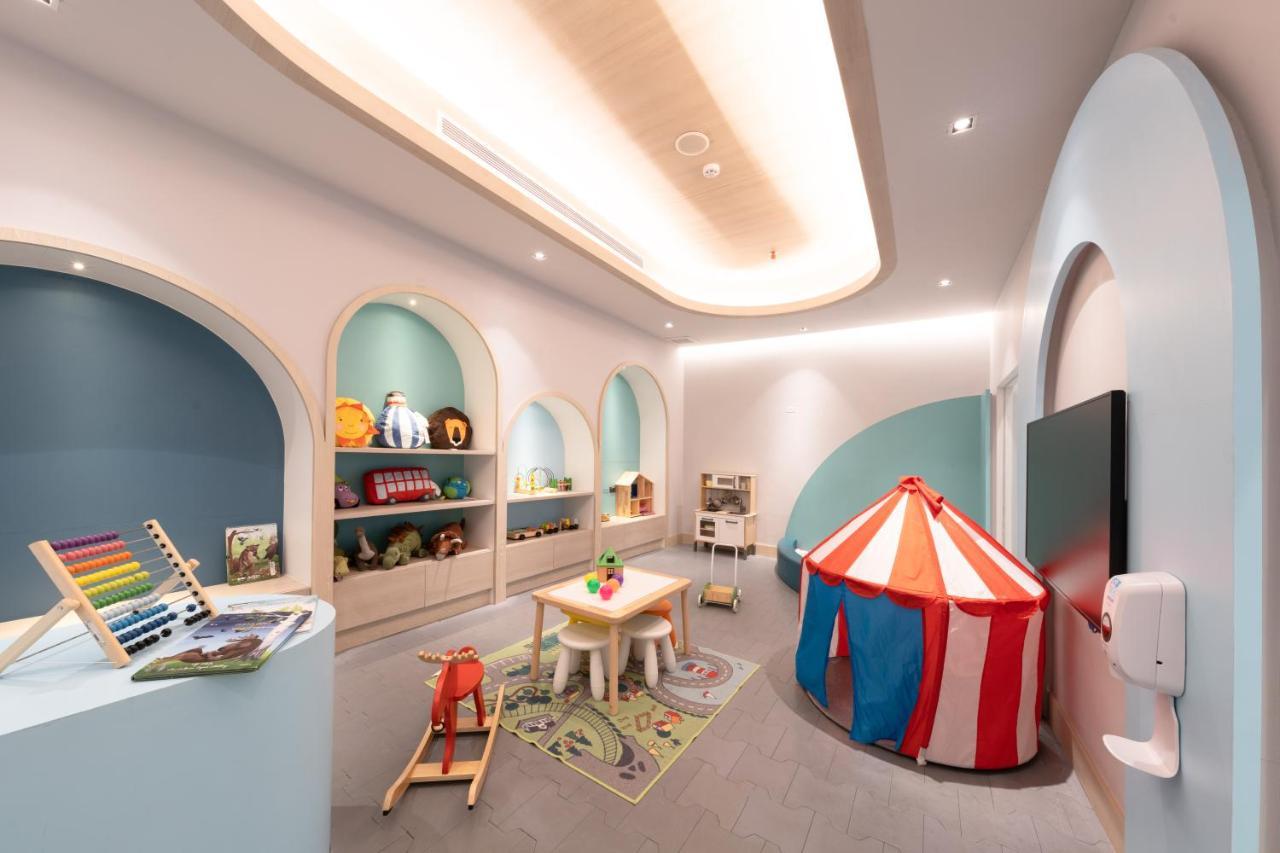 Centre Point Hotel Terminal21 Korat Nakhonratcsaszima Kültér fotó The Children's Hospital at Prince of Wales Hospital