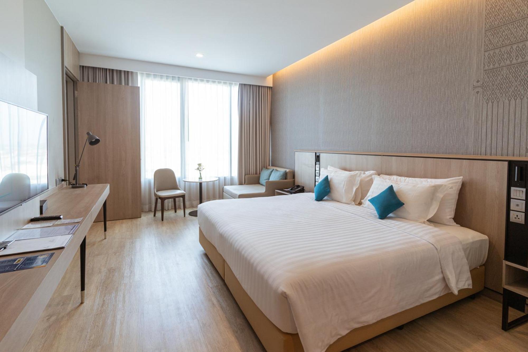 Centre Point Hotel Terminal21 Korat Nakhonratcsaszima Kültér fotó Deluxe Room